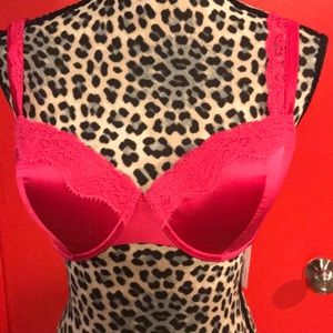 Sexy Stella McCartney bra from Barney’s 34DD NWT!